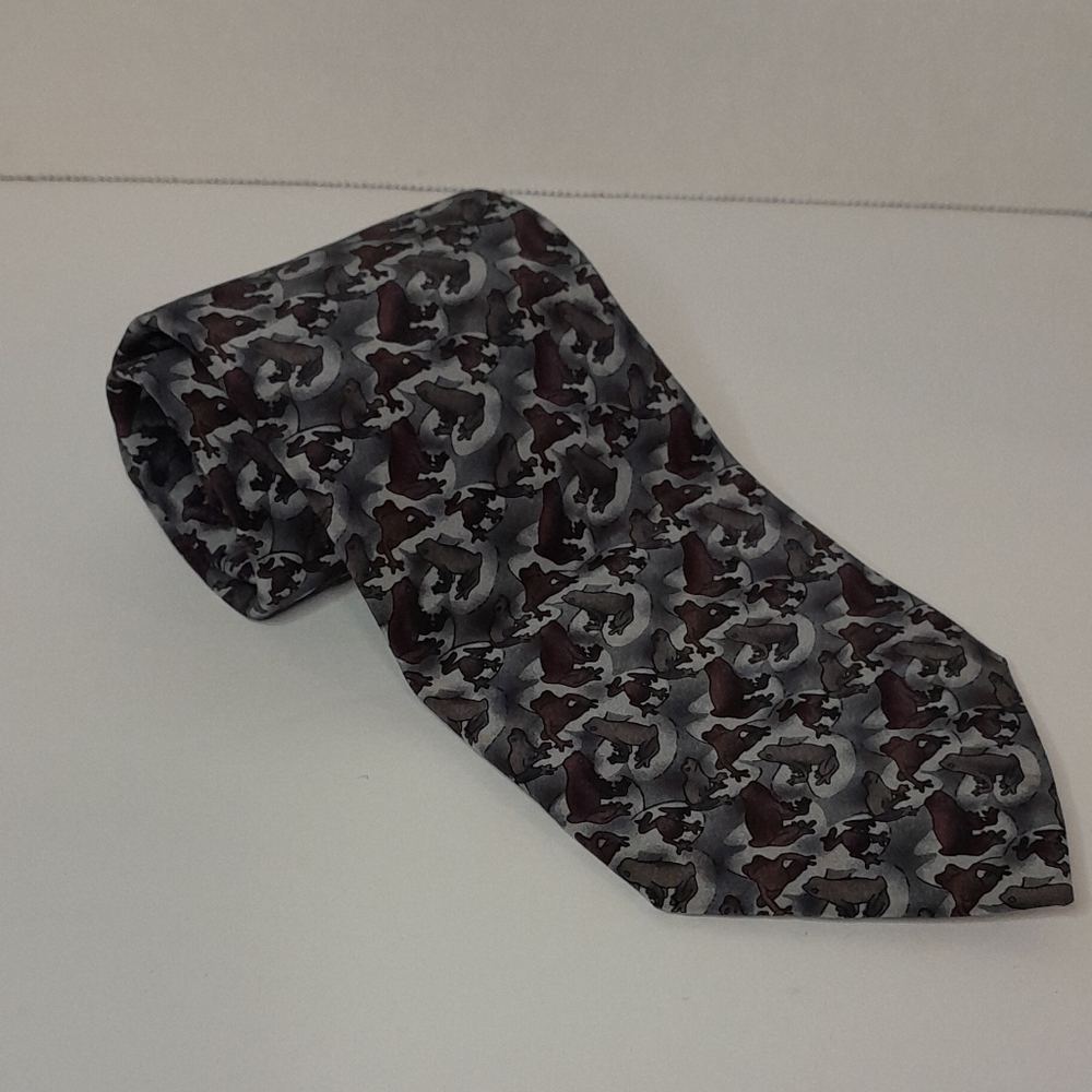 - The Nature Conservancy Maki Frogs Vintage Necktie 100% Silk Pre-owned